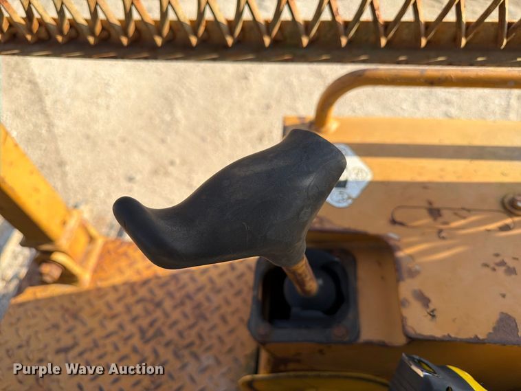 image for item EA7372 1995 Dressta TD-8H dozer