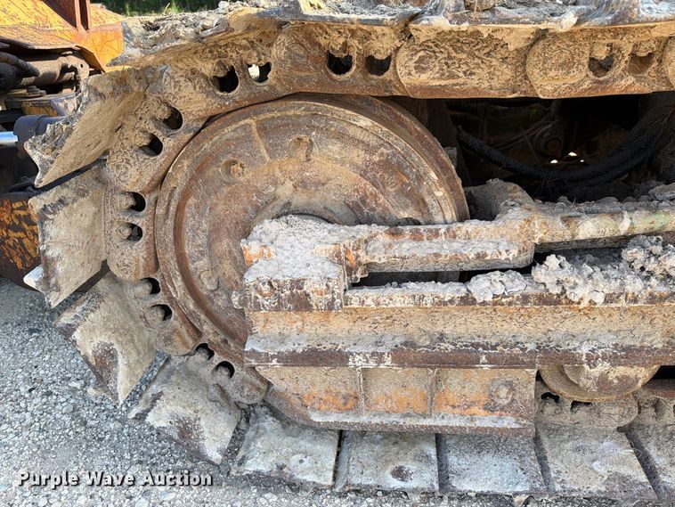 image for item EA7372 1995 Dressta TD-8H dozer