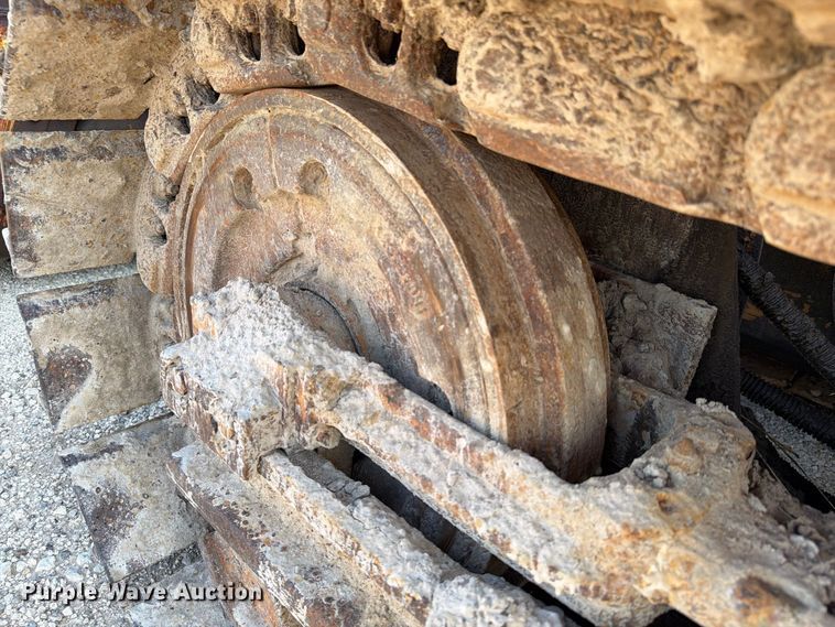 image for item EA7372 1995 Dressta TD-8H dozer