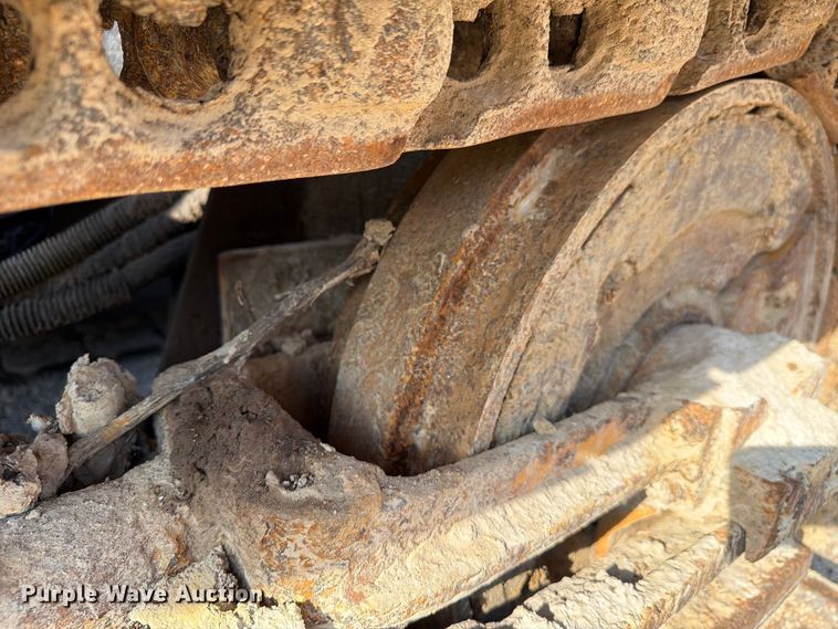 image for item EA7372 1995 Dressta TD-8H dozer