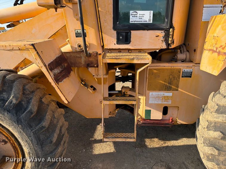 image for item EA7373 1997 Dresser 515CH wheel loader