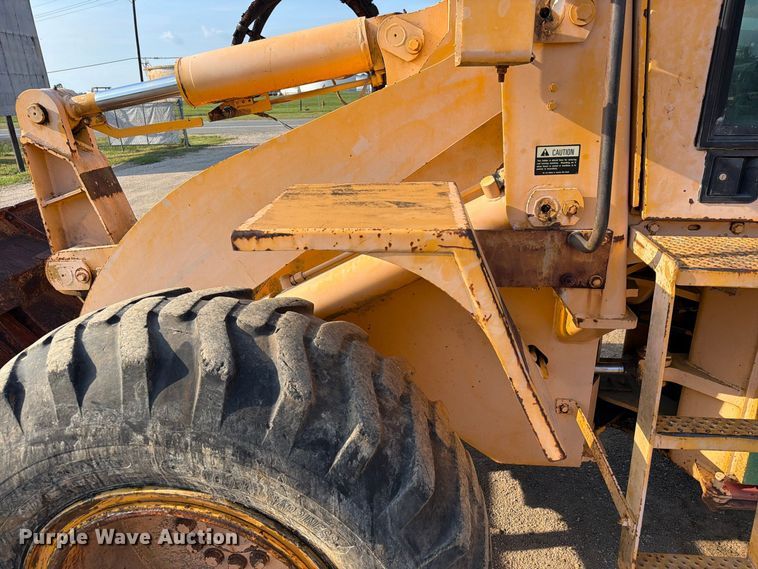 image for item EA7373 1997 Dresser 515CH wheel loader