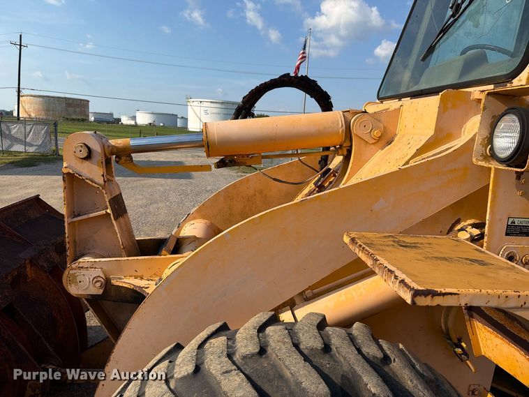 image for item EA7373 1997 Dresser 515CH wheel loader