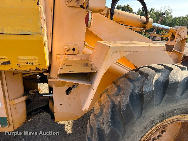 image for item EA7373 1997 Dresser 515CH wheel loader