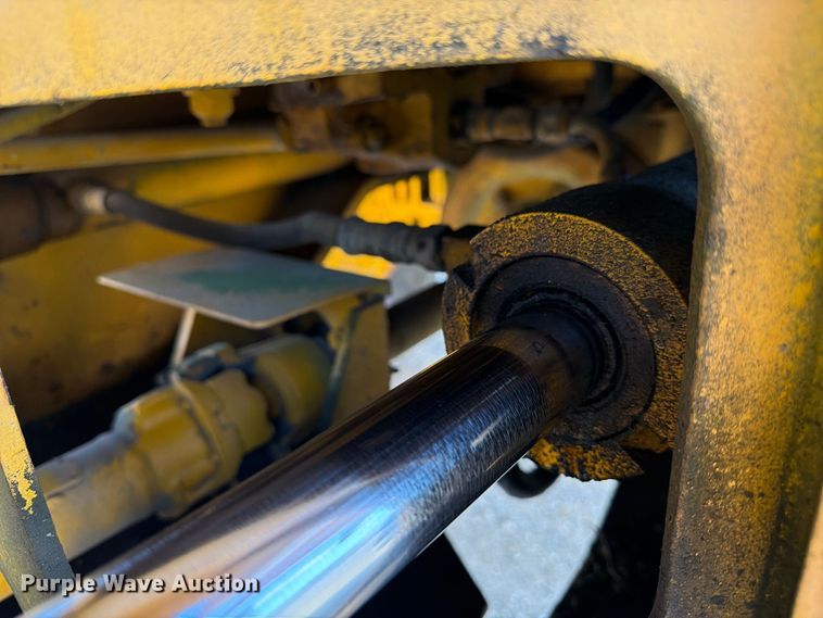 image for item EA7373 1997 Dresser 515CH wheel loader