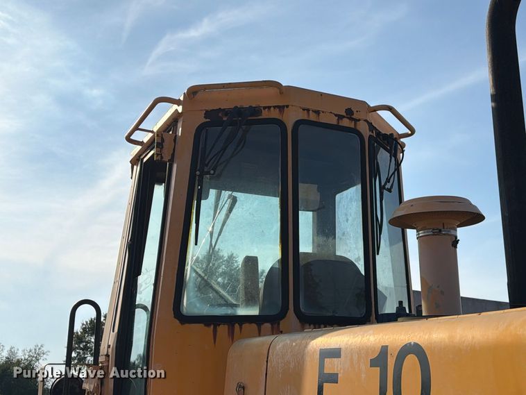 image for item EA7373 1997 Dresser 515CH wheel loader