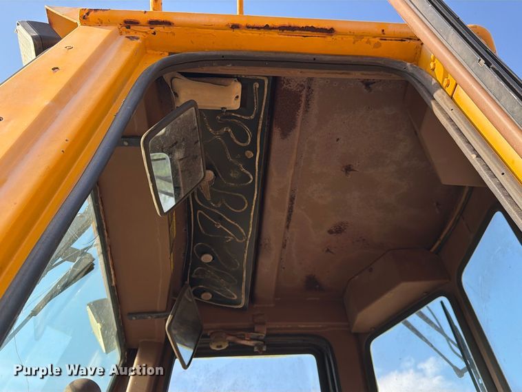 image for item EA7373 1997 Dresser 515CH wheel loader