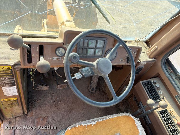 image for item EA7373 1997 Dresser 515CH wheel loader
