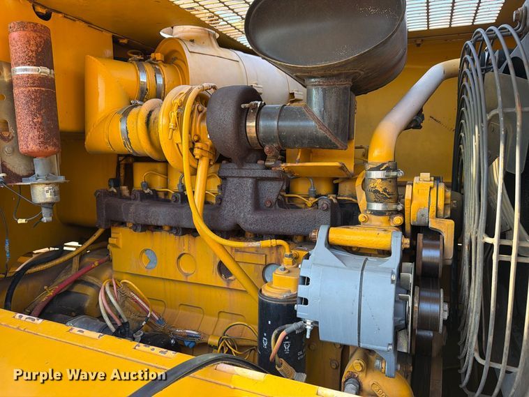 image for item EA7373 1997 Dresser 515CH wheel loader