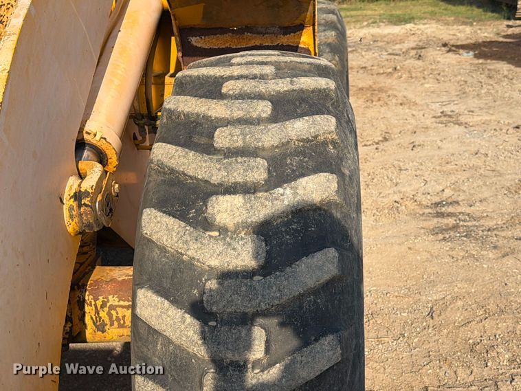image for item EA7373 1997 Dresser 515CH wheel loader