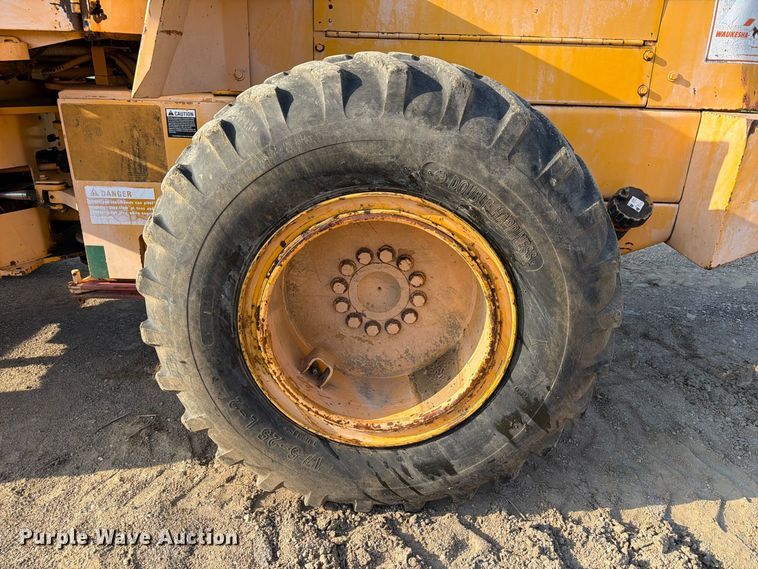 image for item EA7373 1997 Dresser 515CH wheel loader