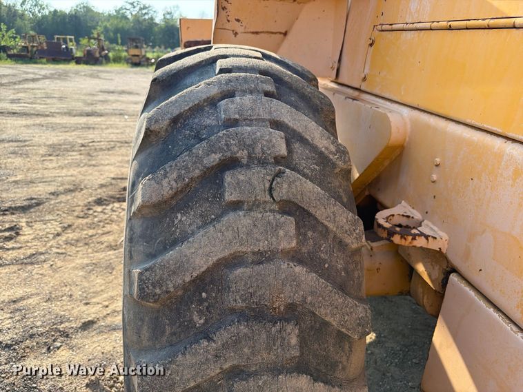 image for item EA7373 1997 Dresser 515CH wheel loader