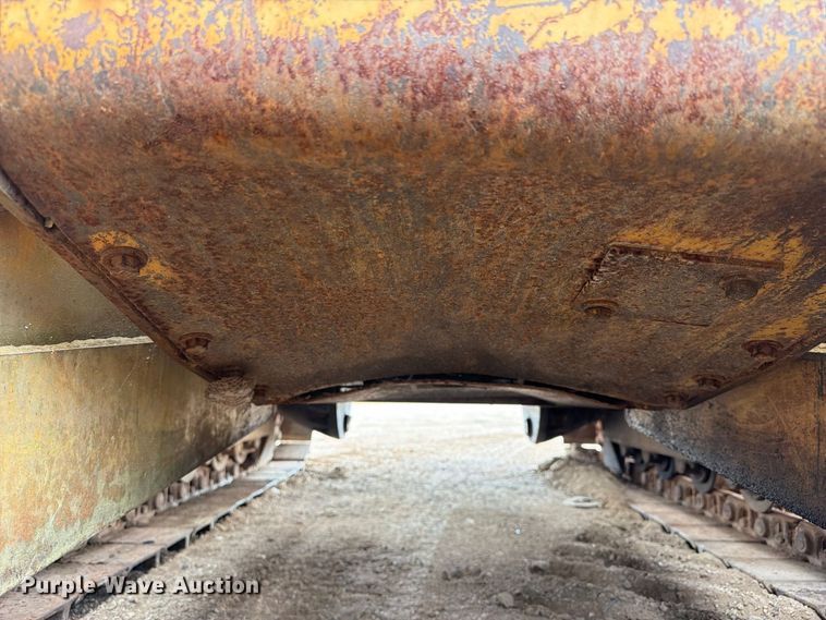 image for item EA7392 1995 Caterpillar D3C dozer