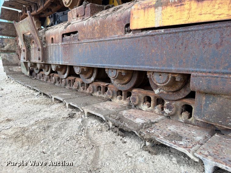 image for item EA7392 1995 Caterpillar D3C dozer