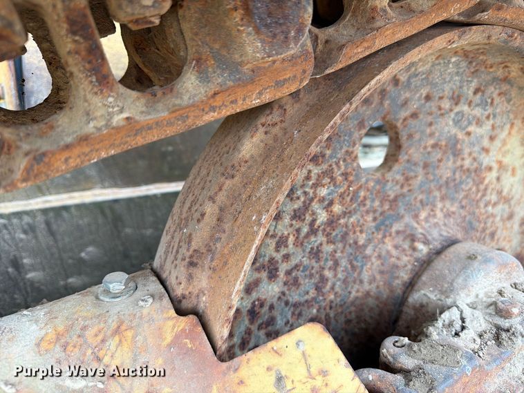 image for item EA7392 1995 Caterpillar D3C dozer