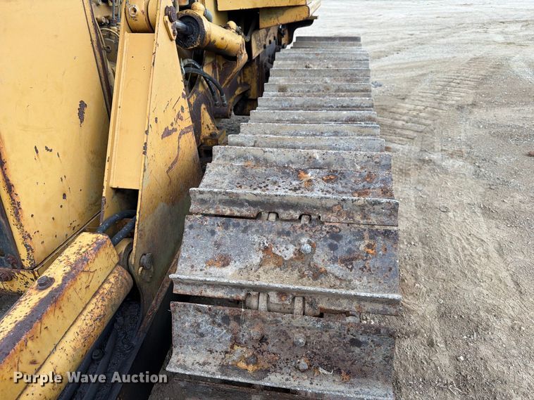 image for item EA7392 1995 Caterpillar D3C dozer