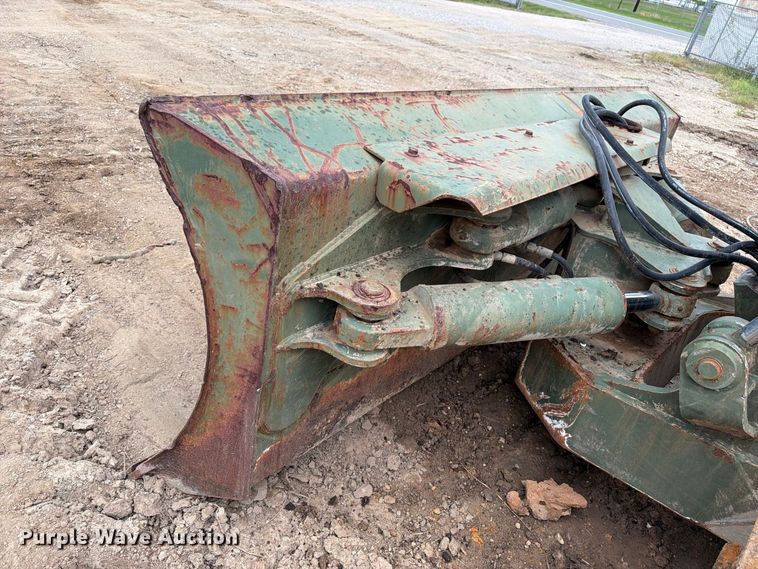 image for item EA7393 1988 Case MC1150E dozer
