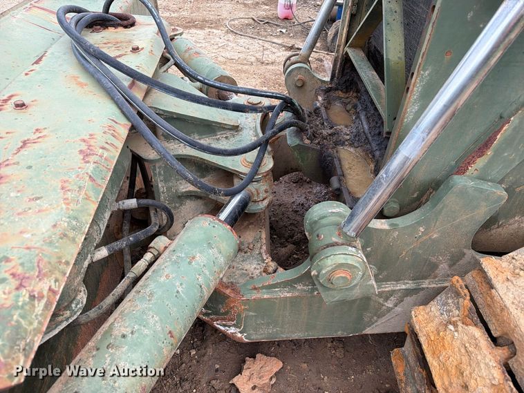 image for item EA7393 1988 Case MC1150E dozer