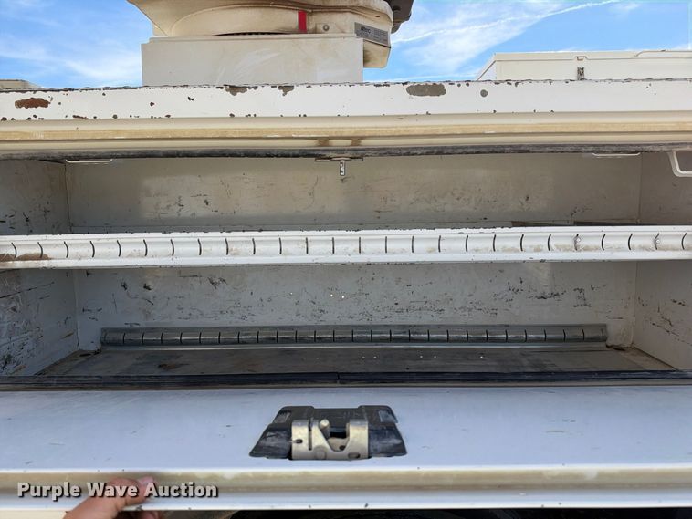 image for item EC4638 2016 Freightliner Business Class M2 bucket truck