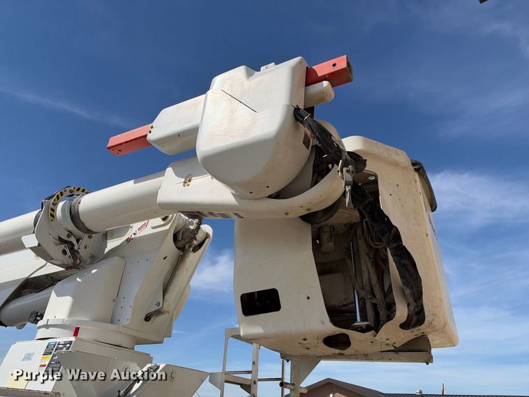 image for item EC4638 2016 Freightliner Business Class M2 bucket truck