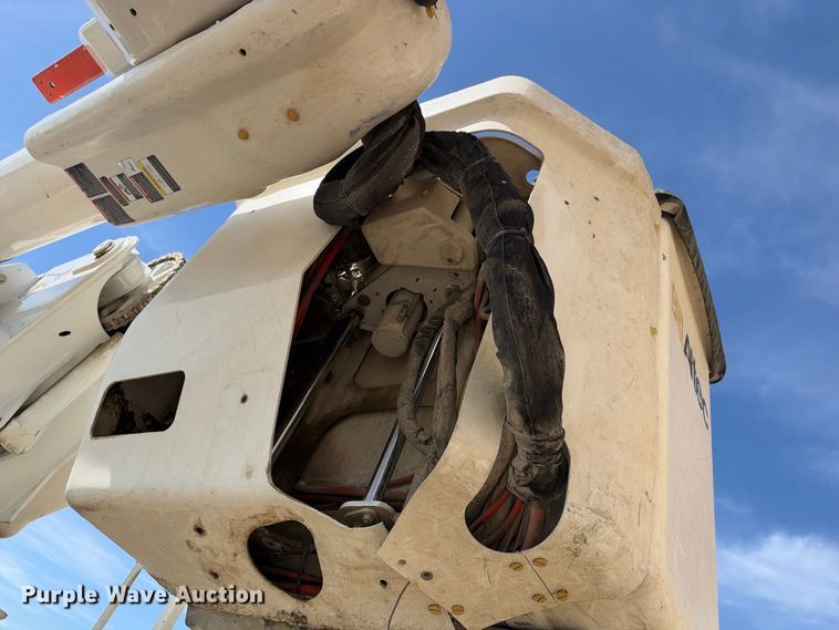image for item EC4638 2016 Freightliner Business Class M2 bucket truck