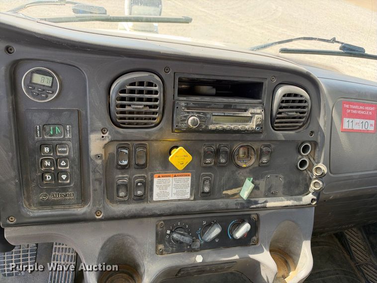 image for item EC4638 2016 Freightliner Business Class M2 bucket truck