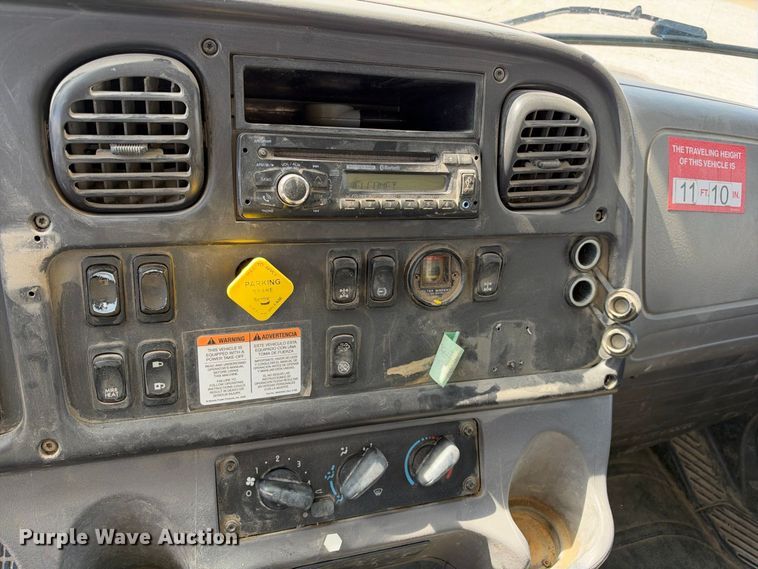 image for item EC4638 2016 Freightliner Business Class M2 bucket truck