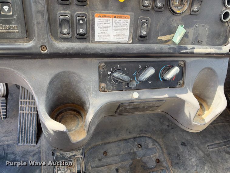 image for item EC4638 2016 Freightliner Business Class M2 bucket truck
