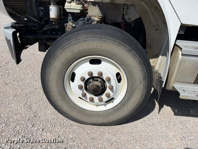 image for item EC4638 2016 Freightliner Business Class M2 bucket truck
