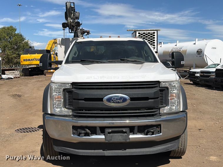 image for item ED0207 2017 Ford F550 Super Duty utility / service truck