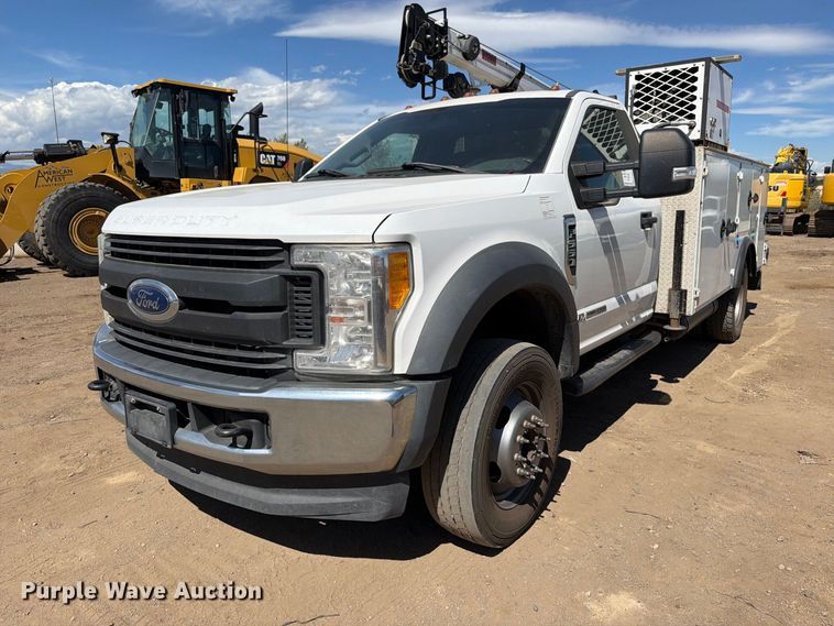 image for item ED0207 2017 Ford F550 Super Duty utility / service truck