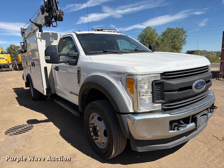 image for item ED0207 2017 Ford F550 Super Duty utility / service truck