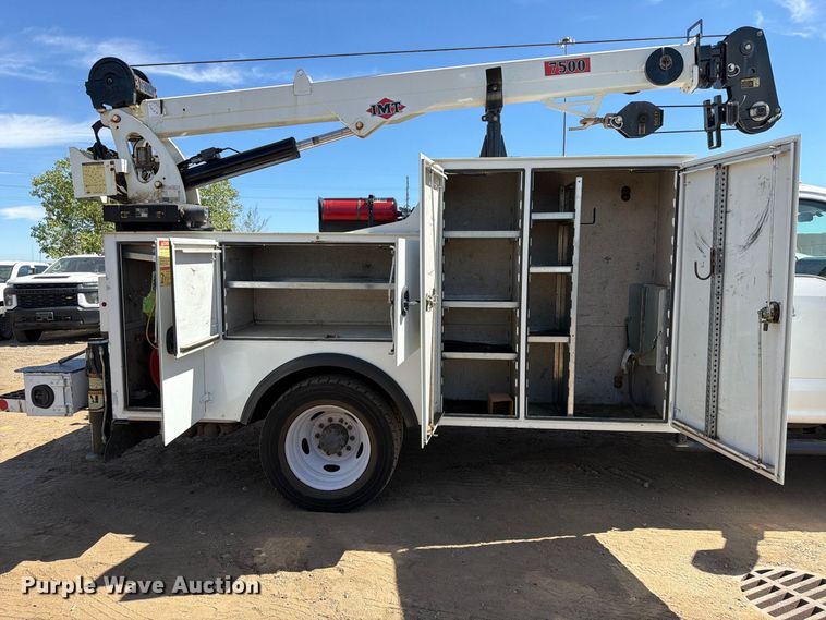 image for item ED0207 2017 Ford F550 Super Duty utility / service truck
