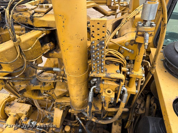 image for item ED0212 2012 Caterpillar 627G conventional scraper 