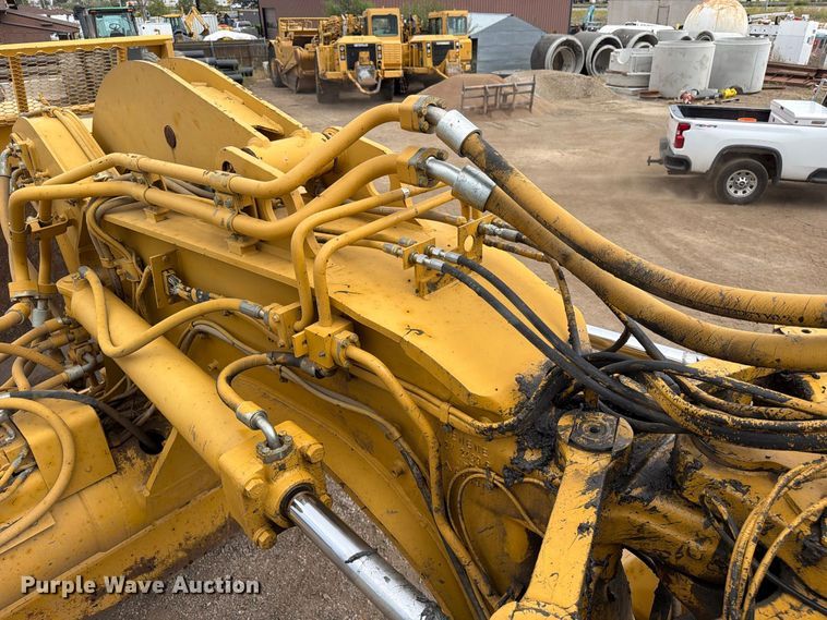 image for item ED0212 2012 Caterpillar 627G conventional scraper 