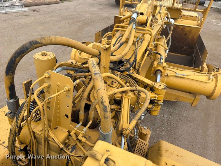 image for item ED0212 2012 Caterpillar 627G conventional scraper 