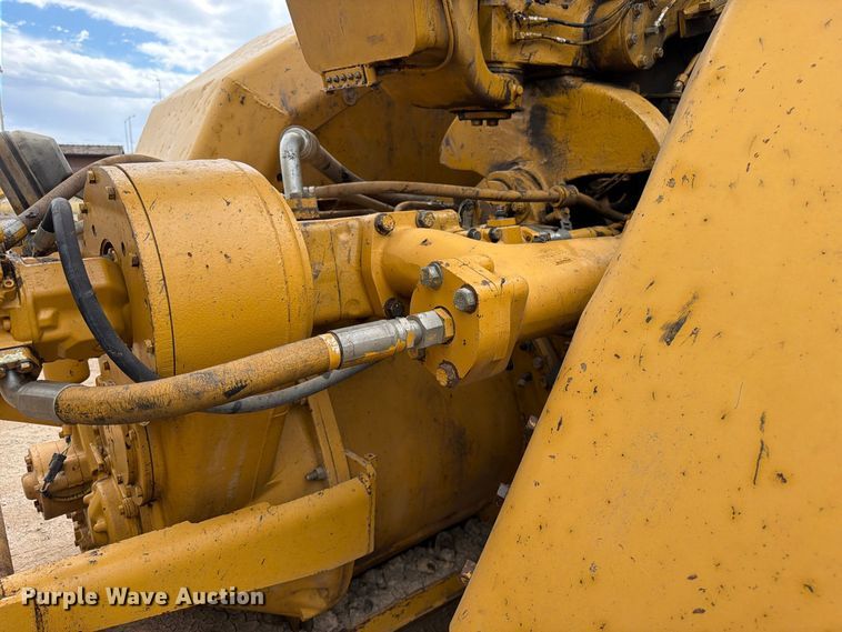 image for item ED0212 2012 Caterpillar 627G conventional scraper 