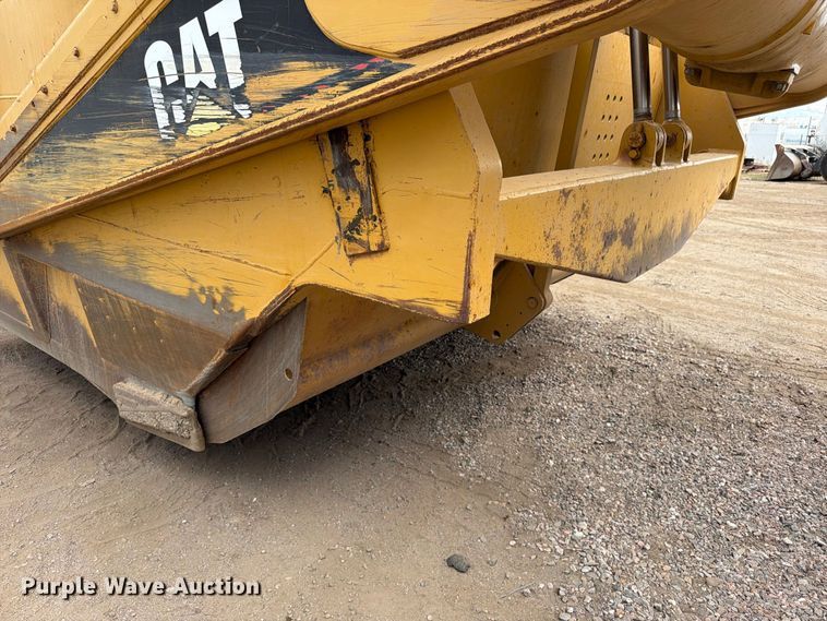 image for item ED0212 2012 Caterpillar 627G conventional scraper 