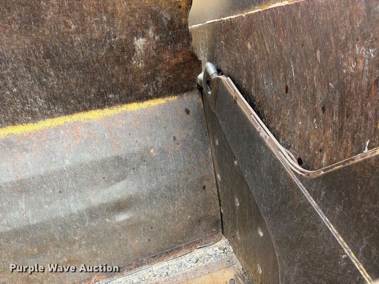 image for item ED0212 2012 Caterpillar 627G conventional scraper 