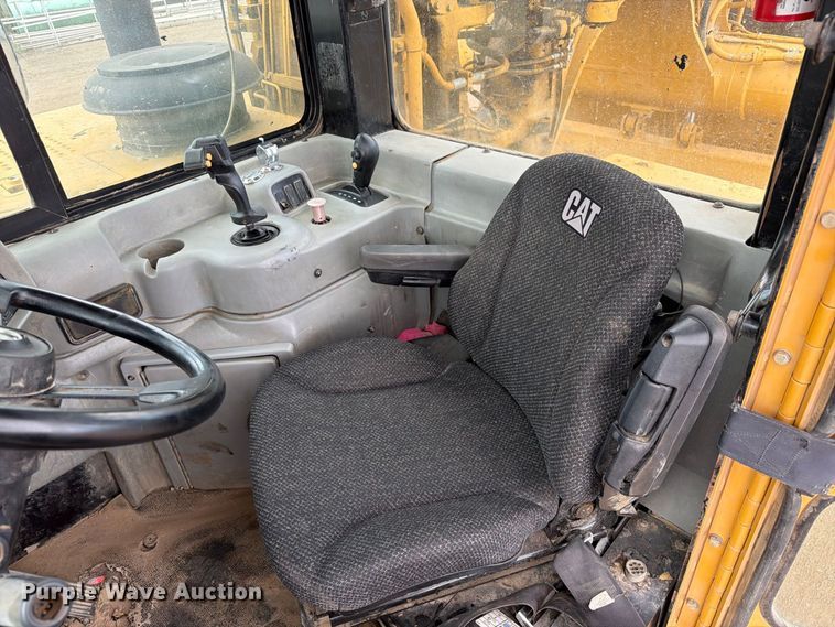 image for item ED0212 2012 Caterpillar 627G conventional scraper 