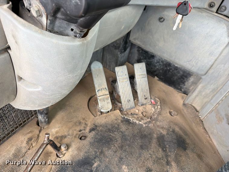image for item ED0212 2012 Caterpillar 627G conventional scraper 