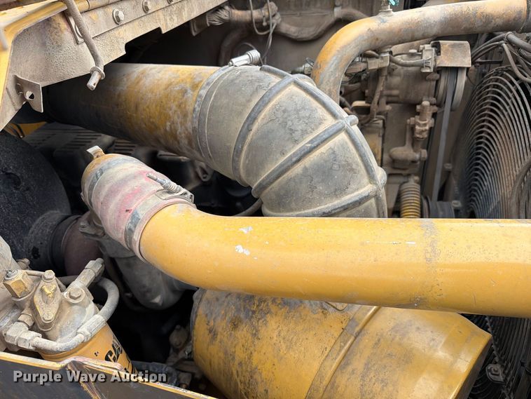 image for item ED0212 2012 Caterpillar 627G conventional scraper 