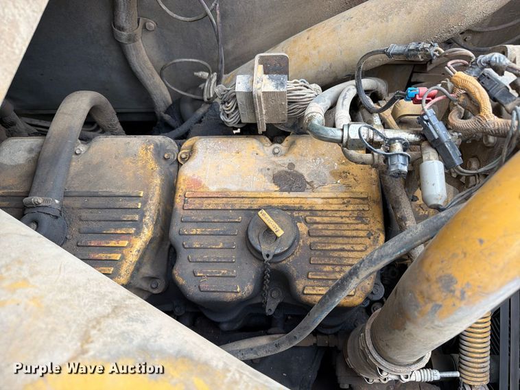 image for item ED0212 2012 Caterpillar 627G conventional scraper 