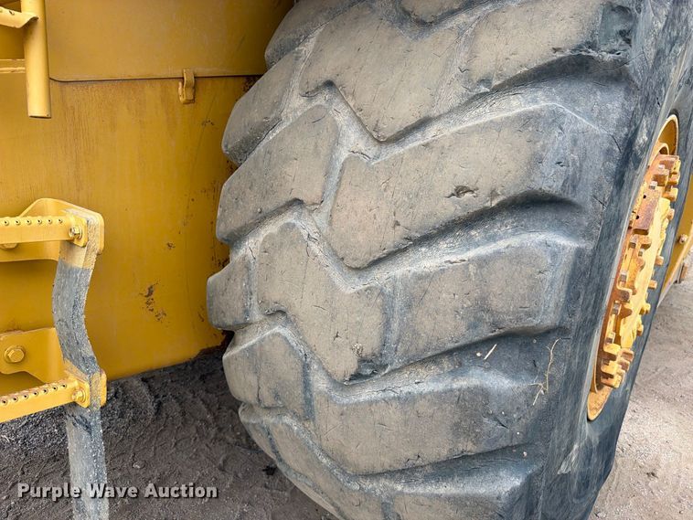 image for item ED0212 2012 Caterpillar 627G conventional scraper 