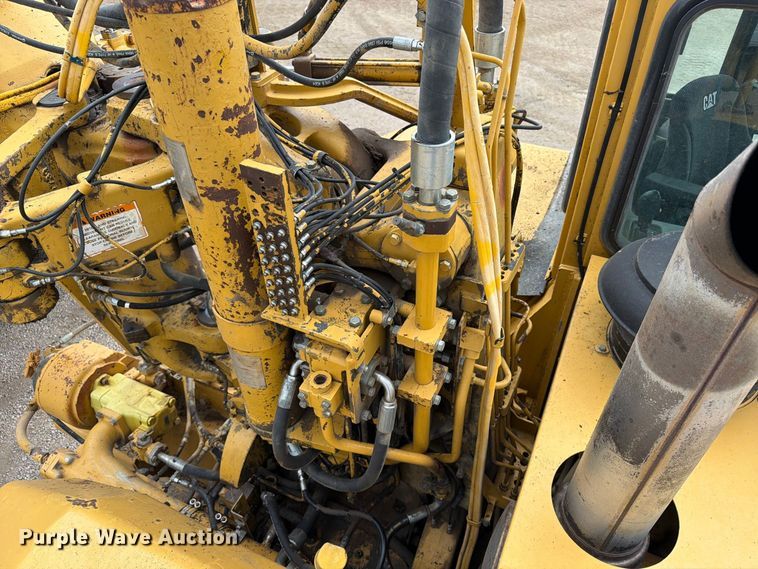 image for item ED0213 2012 Caterpillar 627G conventional scraper 