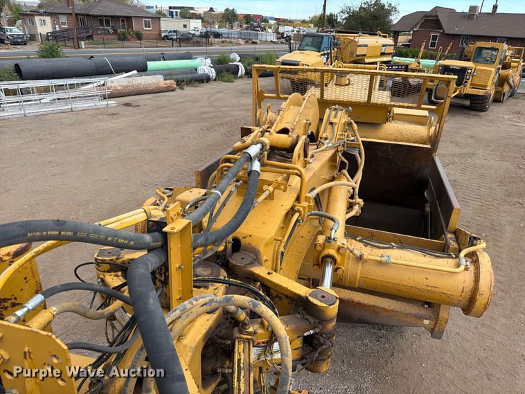 image for item ED0213 2012 Caterpillar 627G conventional scraper 