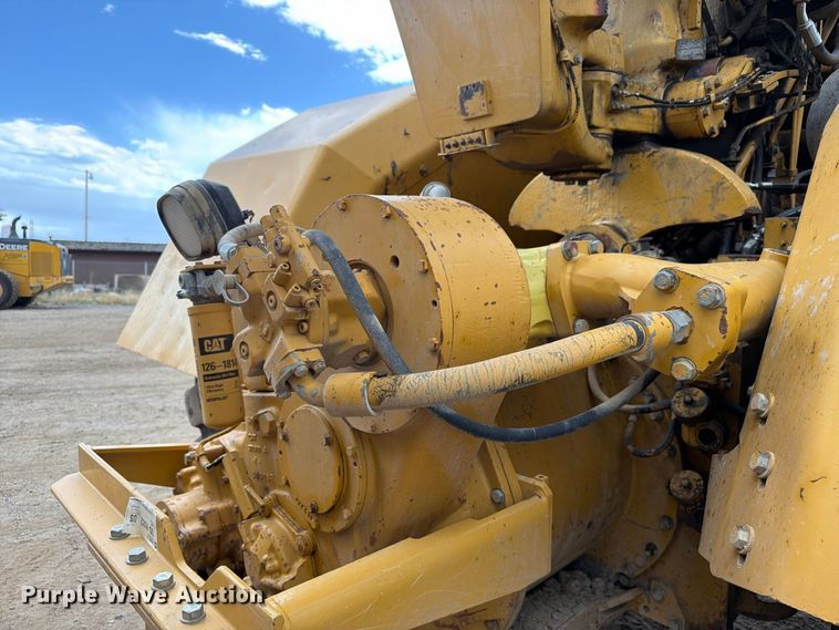 image for item ED0213 2012 Caterpillar 627G conventional scraper 