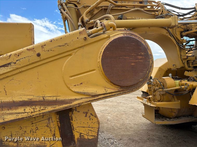 image for item ED0213 2012 Caterpillar 627G conventional scraper 