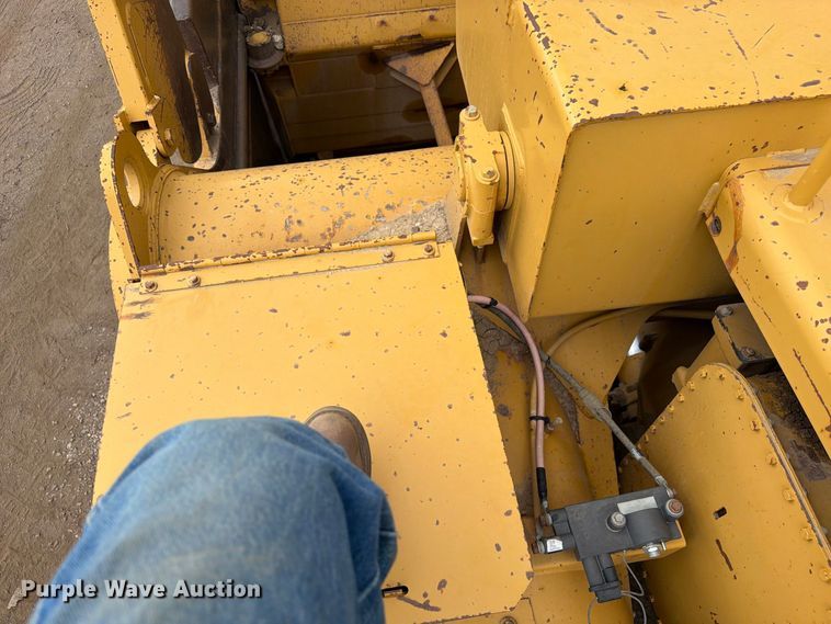 image for item ED0213 2012 Caterpillar 627G conventional scraper 