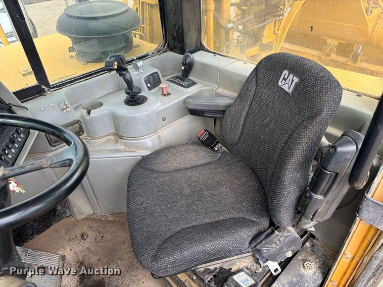 image for item ED0213 2012 Caterpillar 627G conventional scraper 